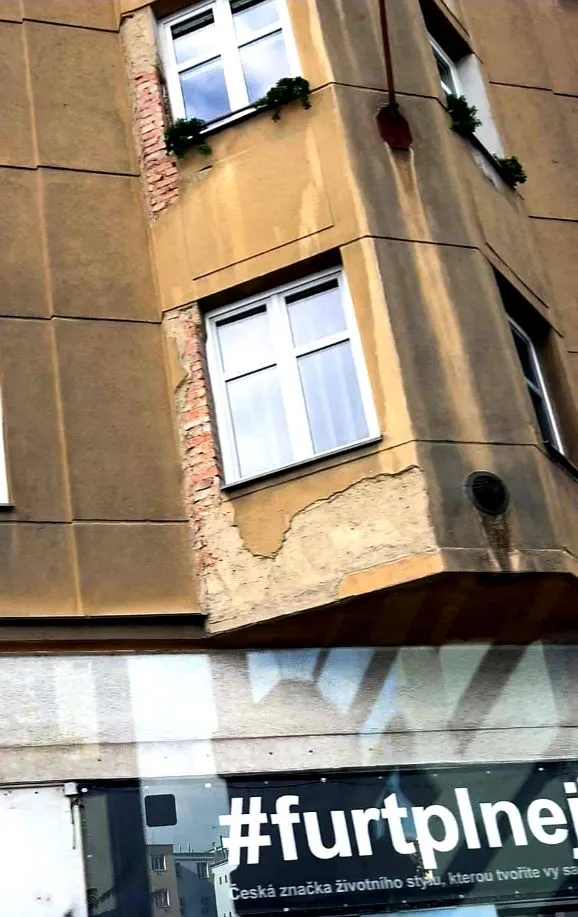 Oprava fasády, Praha 4 — před opravou
