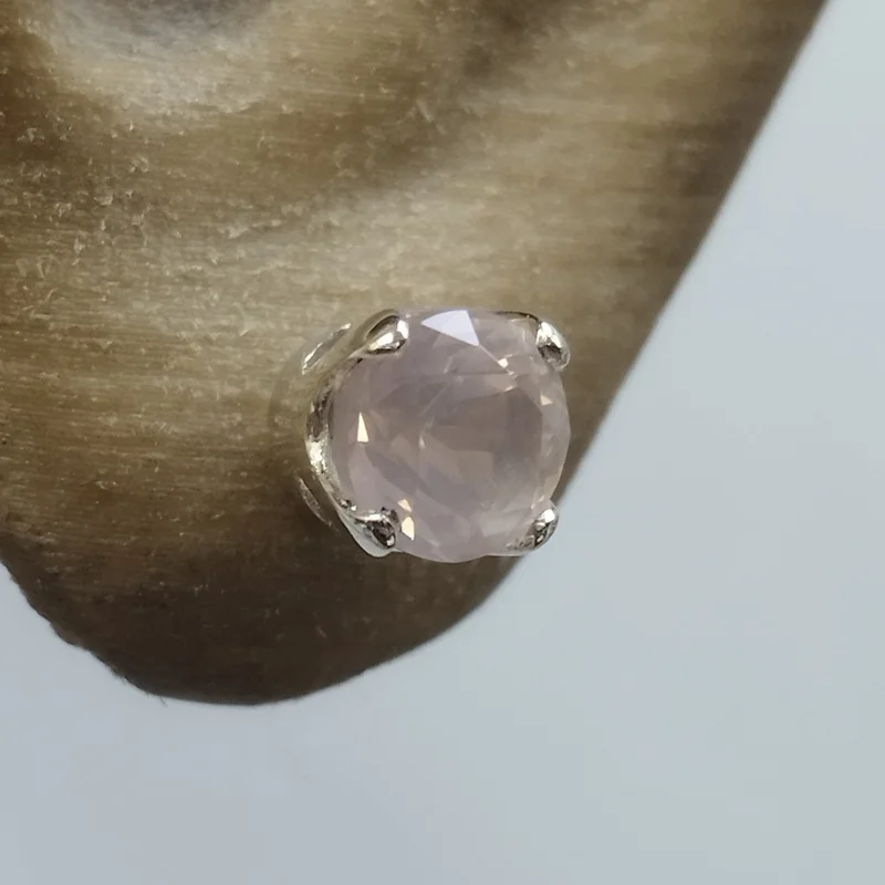 Stříbrné náušnice s růžovým quartzem