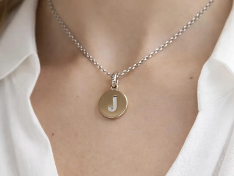 Předání hotového šperku